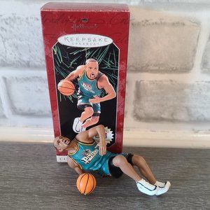 Vintage 1998 Detroit Pistons Grant Hill Hallmark Ornament Collectors Keepsake